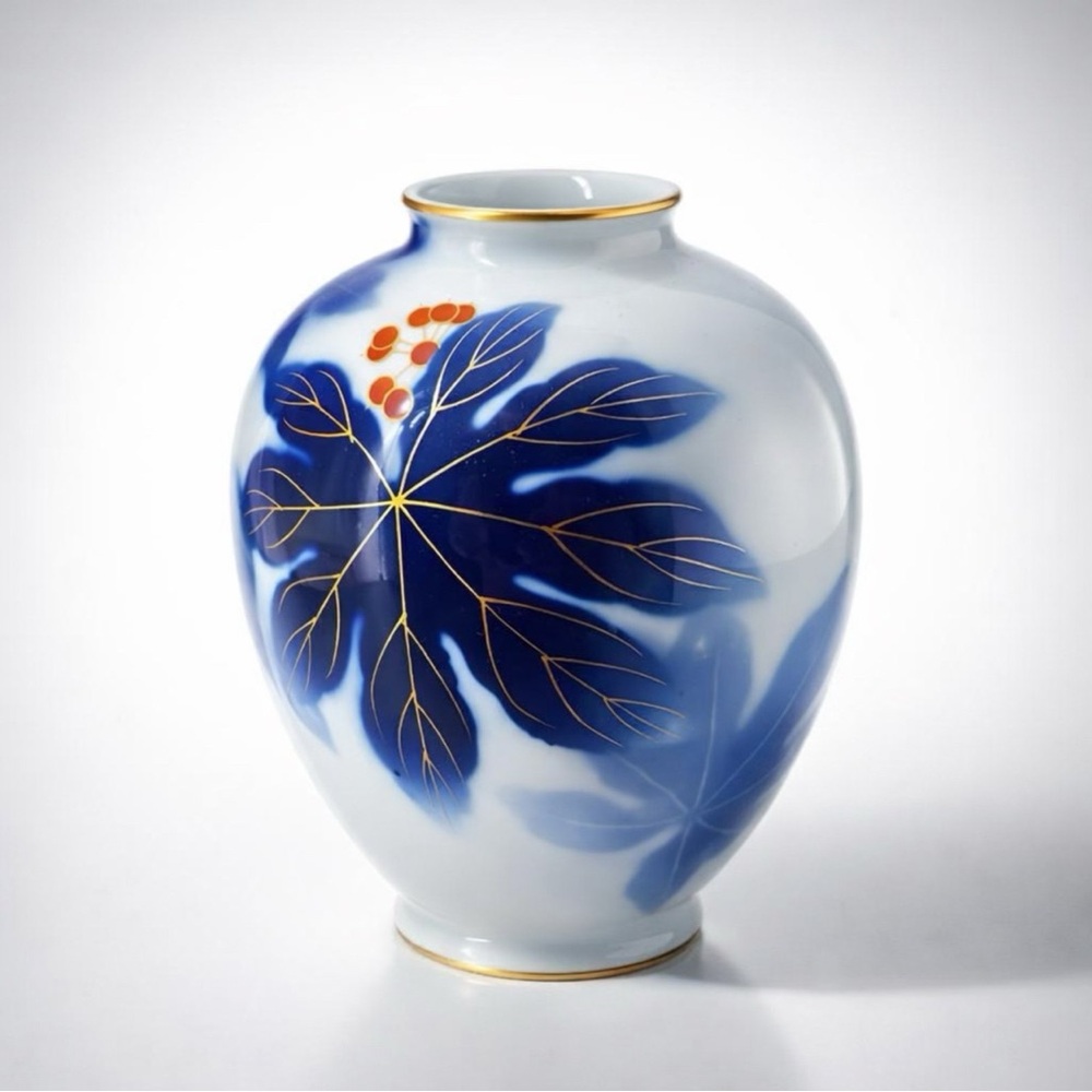 Fukagawa Seiji Arita porcelain vase